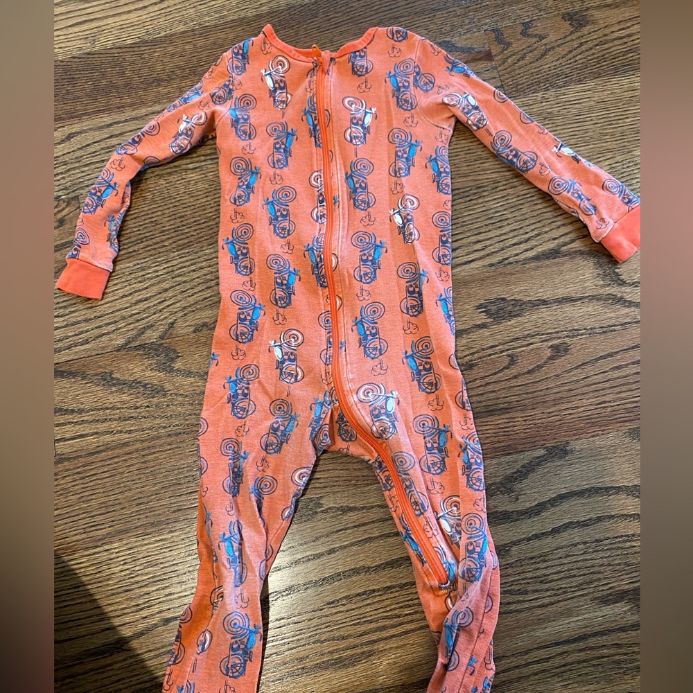Tea Collection footed pajamas 18-24 months